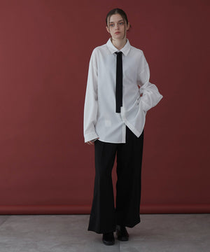 ホワイト モデル：173cm L着用