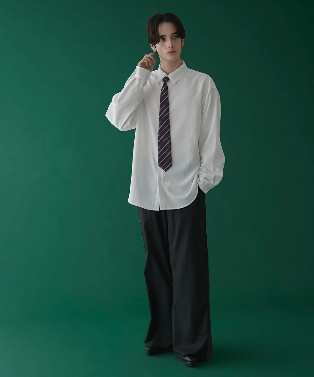 ホワイト　モデル：180㎝　L着用