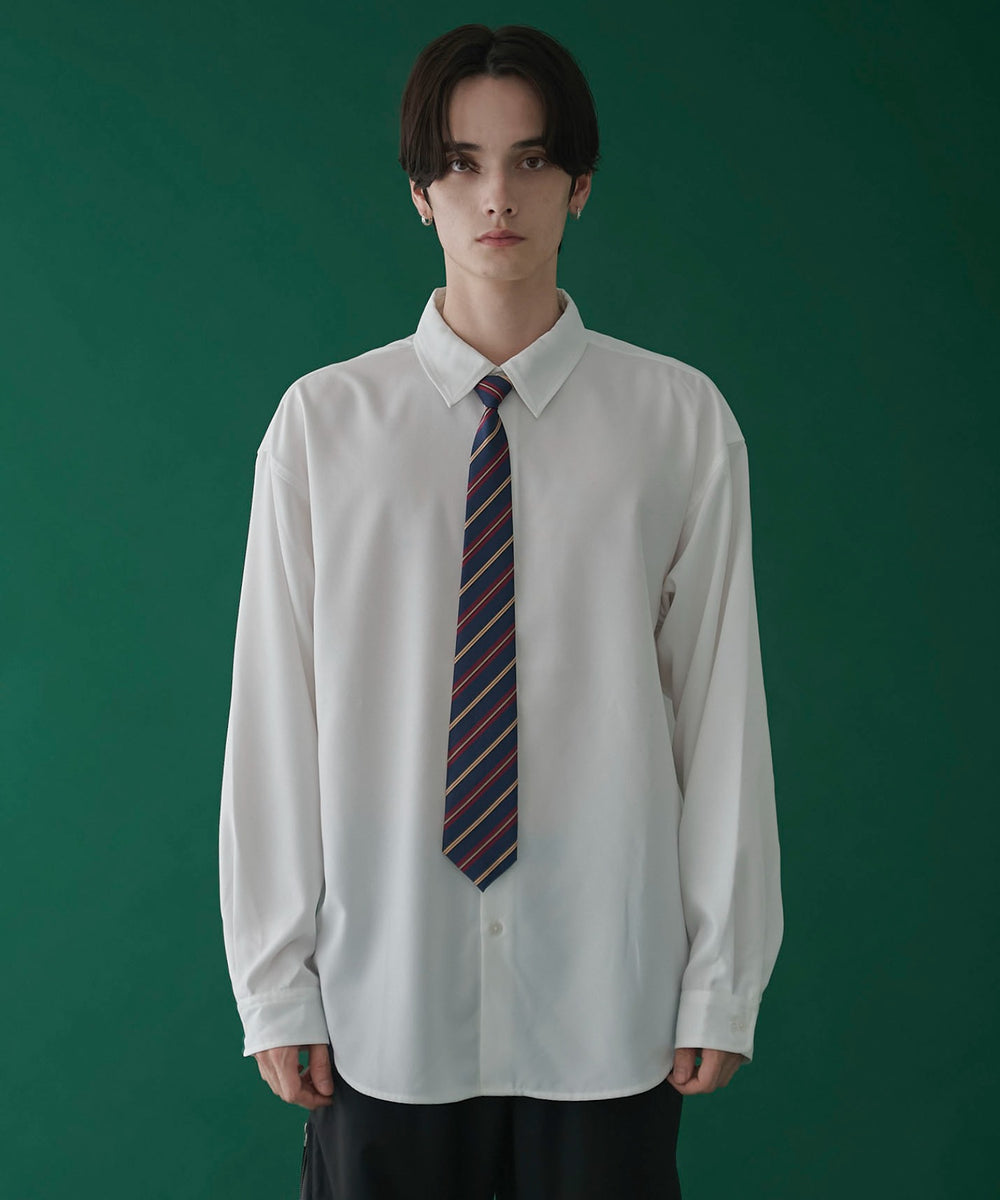 ホワイト　モデル：180㎝　L着用