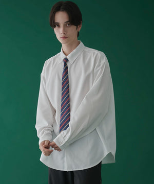 ホワイト　モデル：180㎝　L着用