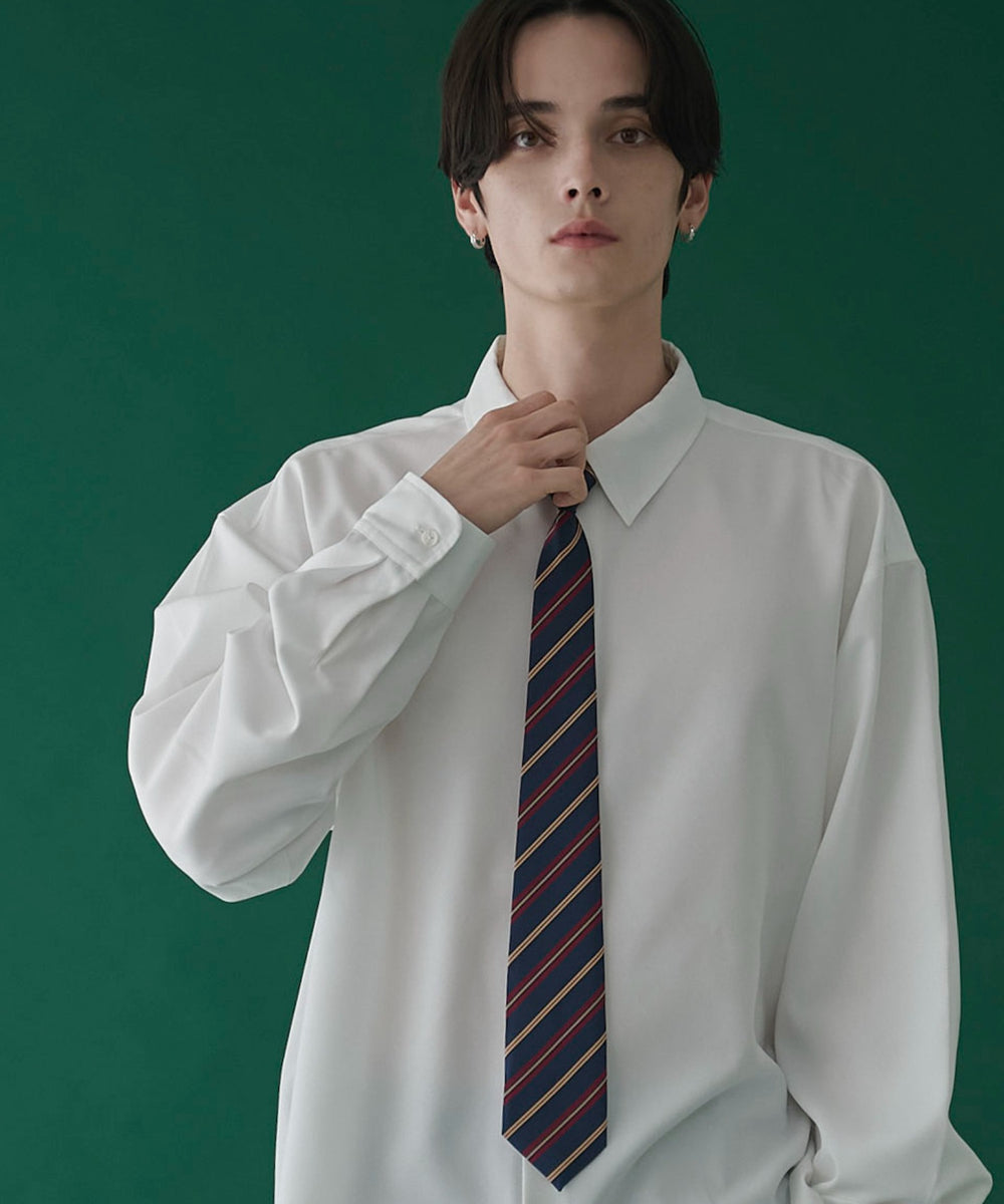 ホワイト　モデル：180㎝　L着用