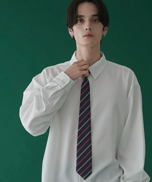 ホワイト　モデル：180㎝　L着用