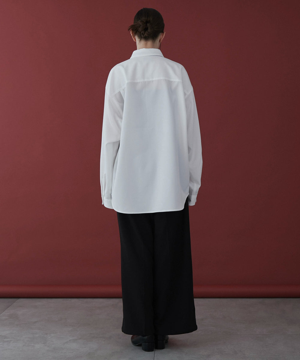 ホワイト モデル：173cm L着用