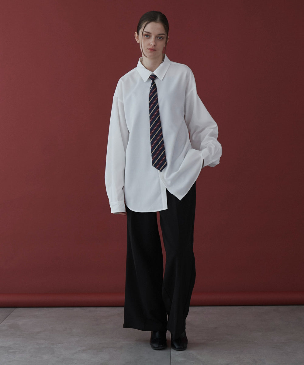 ホワイト モデル：173cm L着用