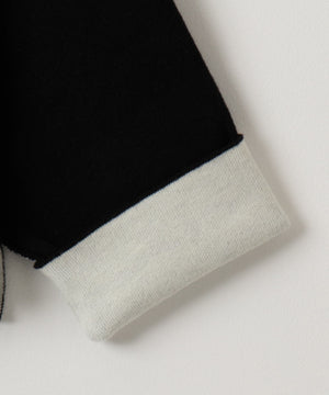 アウトリンキングニットプルオーバー