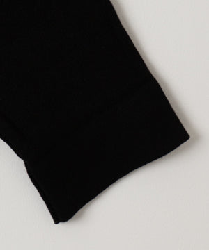 アウトリンキングニットプルオーバー