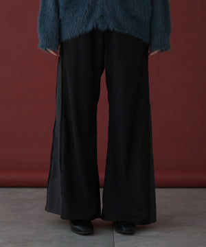 ブラック モデル：173cm L着用