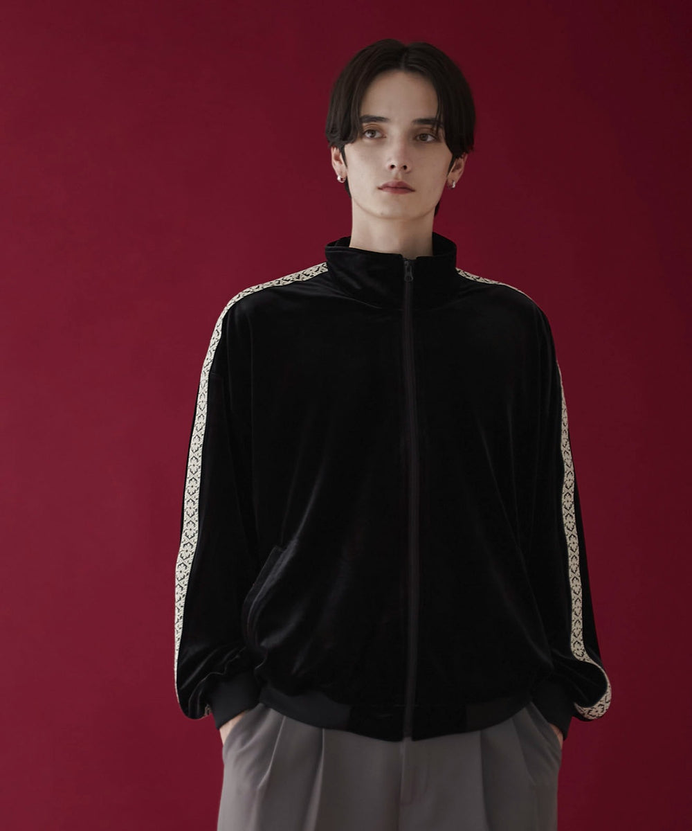 ブラック　モデル：180㎝　L着用