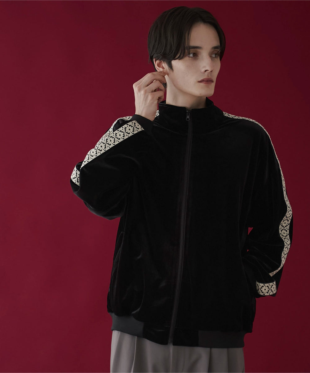 ブラック　モデル：180㎝　L着用