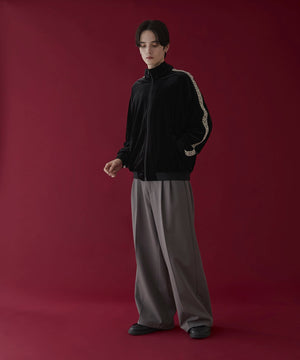 ブラック　モデル：180㎝　L着用