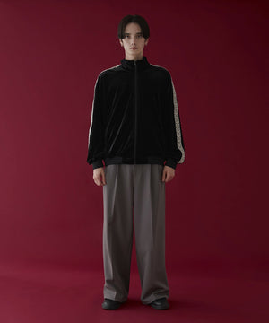 ブラック　モデル：180㎝　L着用