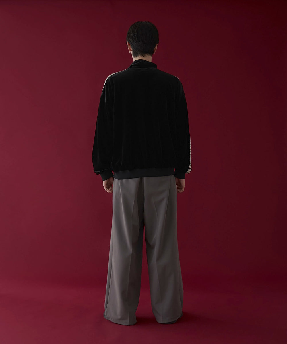 ブラック　モデル：180㎝　L着用