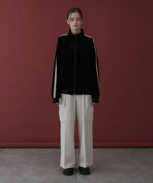 ブラック モデル：173cm L着用