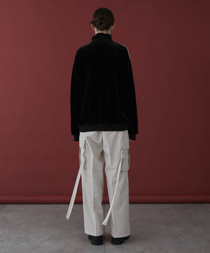 ブラック モデル：173cm L着用