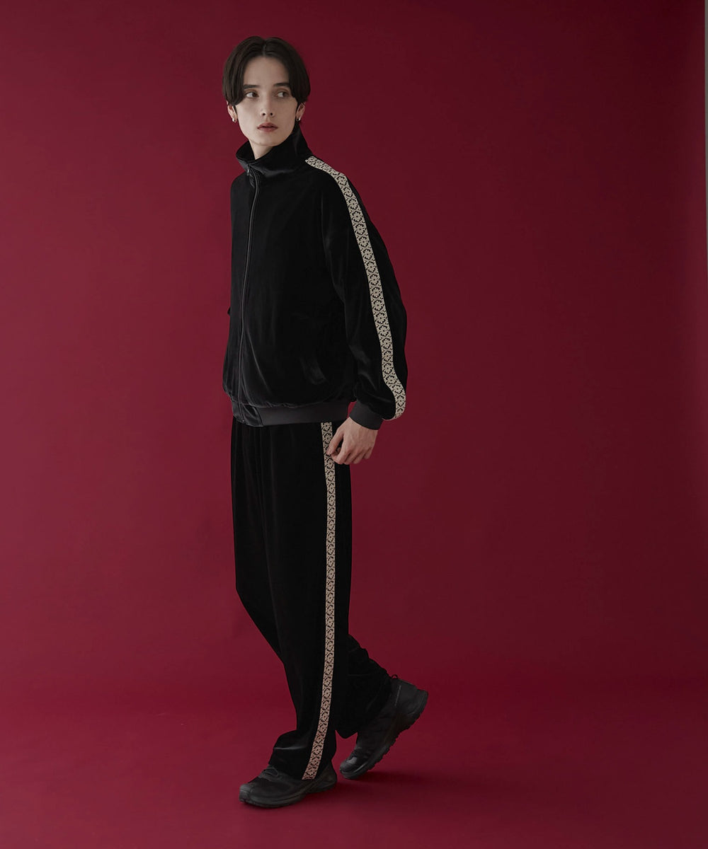 ブラック　モデル：180㎝　L着用