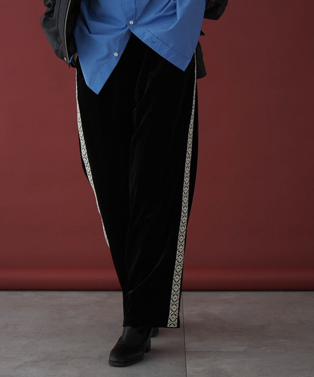 ブラック モデル：173cm L着用