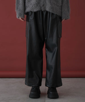 ブラック モデル：173cm L着用