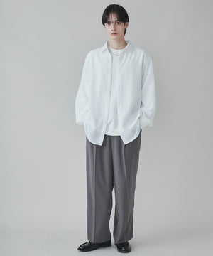 ホワイト モデル：180cm L着用