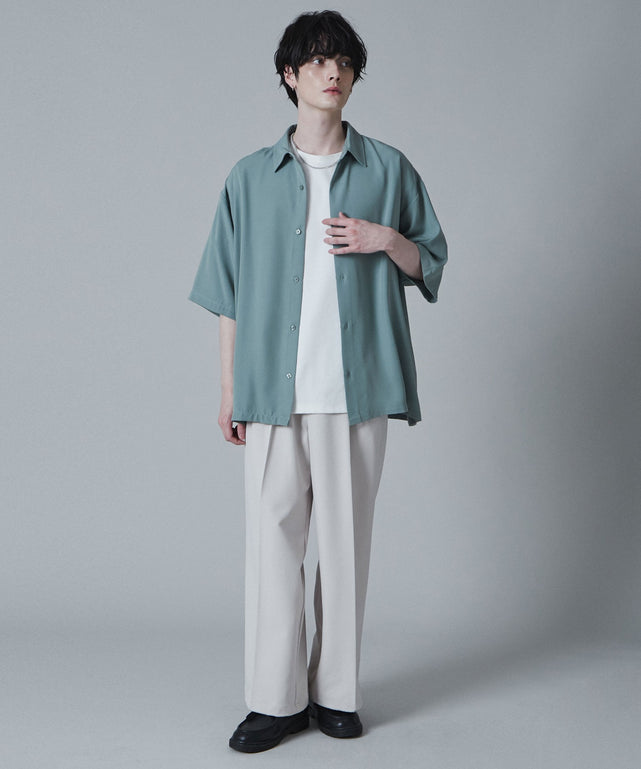 グリーン　モデル:180cm L着用