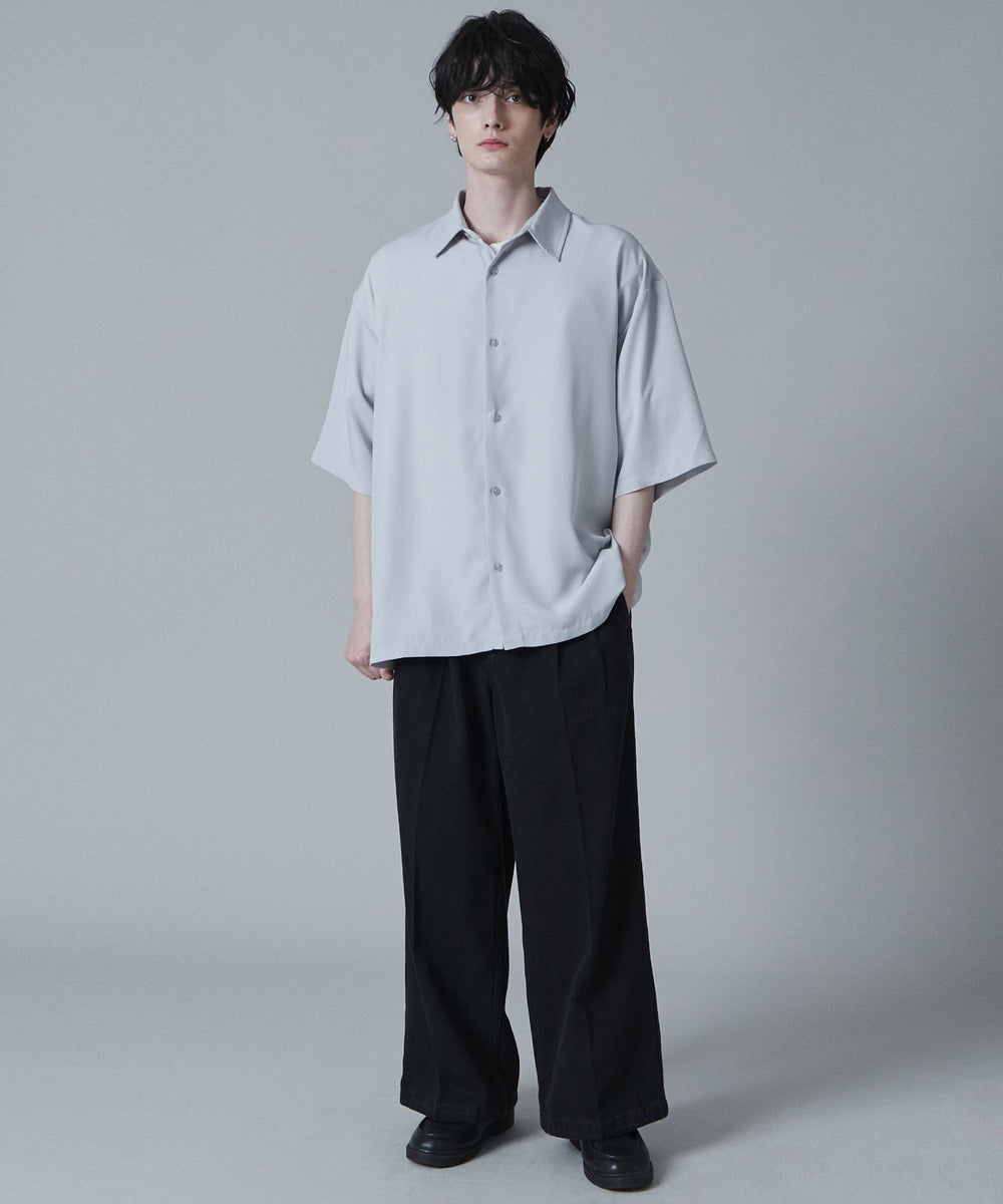 Lグレー　モデル:180cm L着用