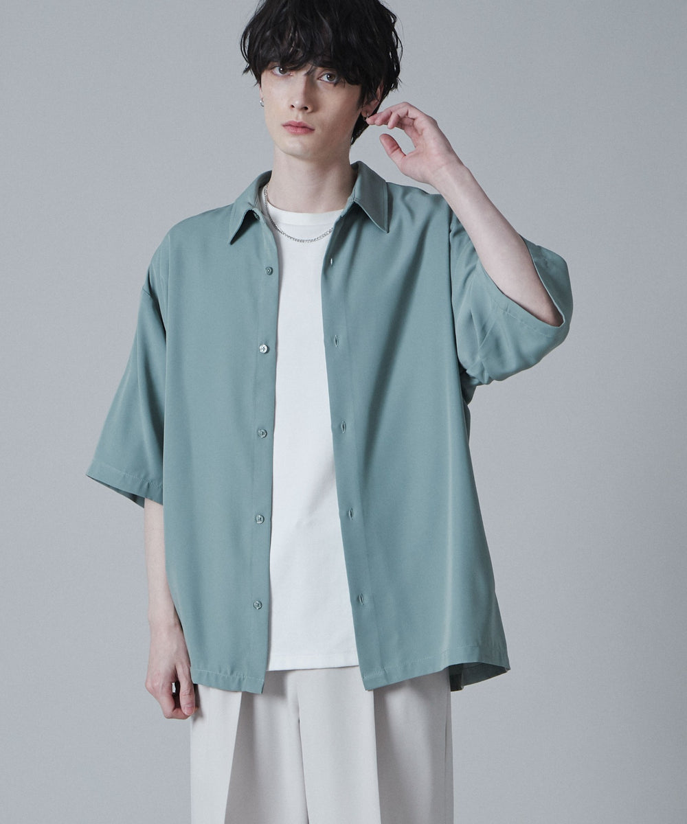 グリーン　モデル:180cm L着用