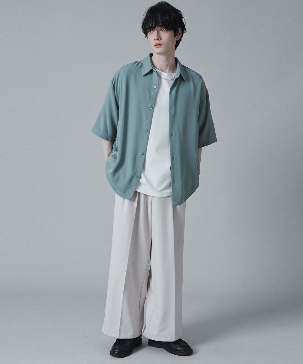 グリーン　モデル:180cm L着用