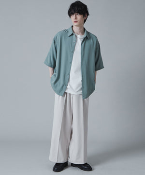 グリーン　モデル:180cm L着用