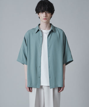 グリーン　モデル:180cm L着用