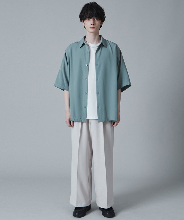 グリーン　モデル:180cm L着用