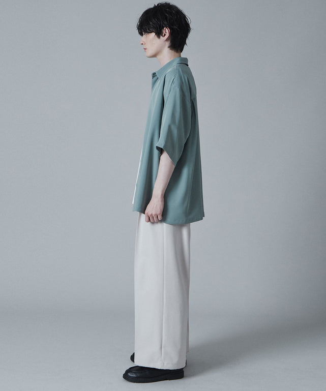 グリーン　モデル:180cm L着用