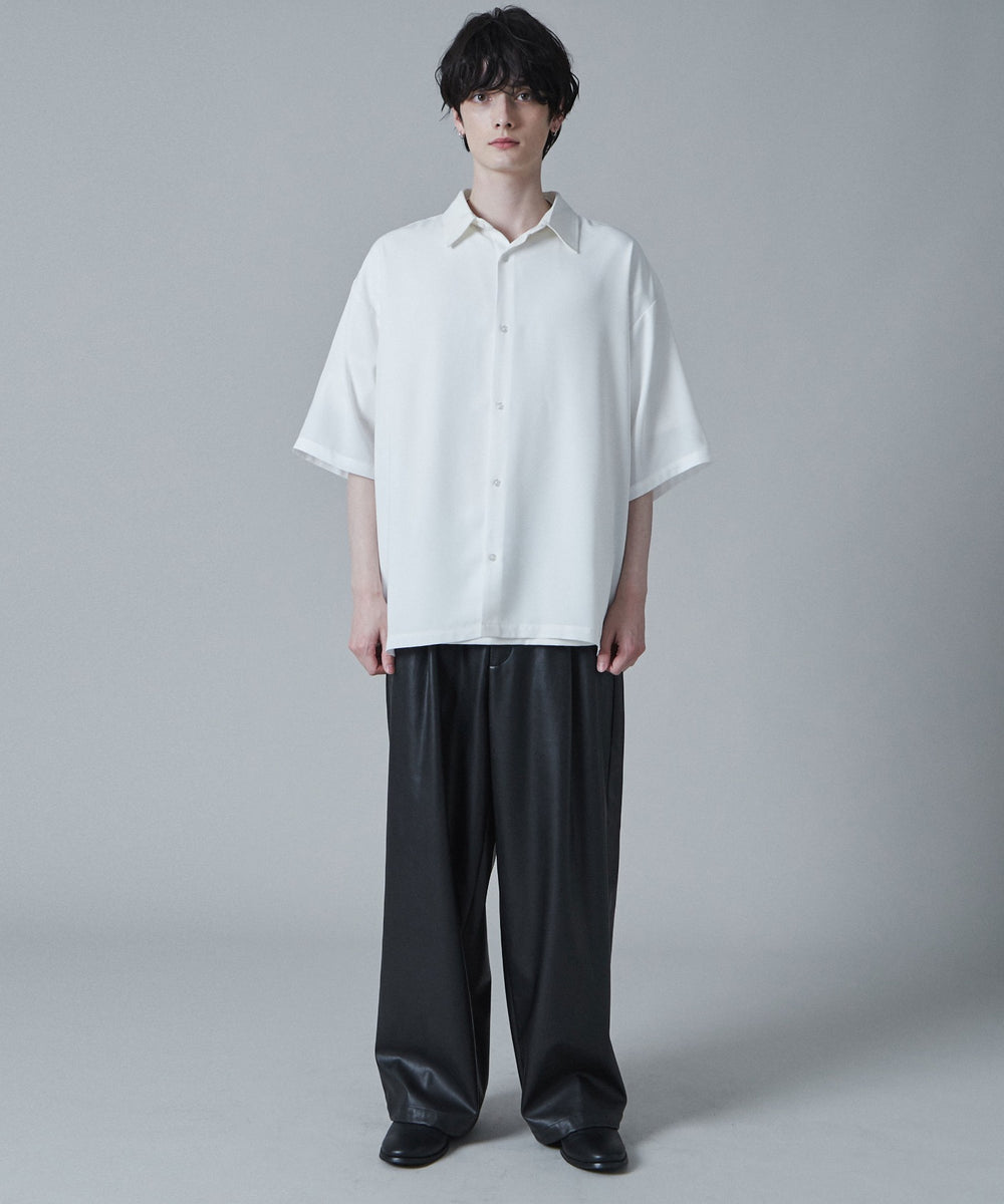 ホワイト　モデル:180cm L着用