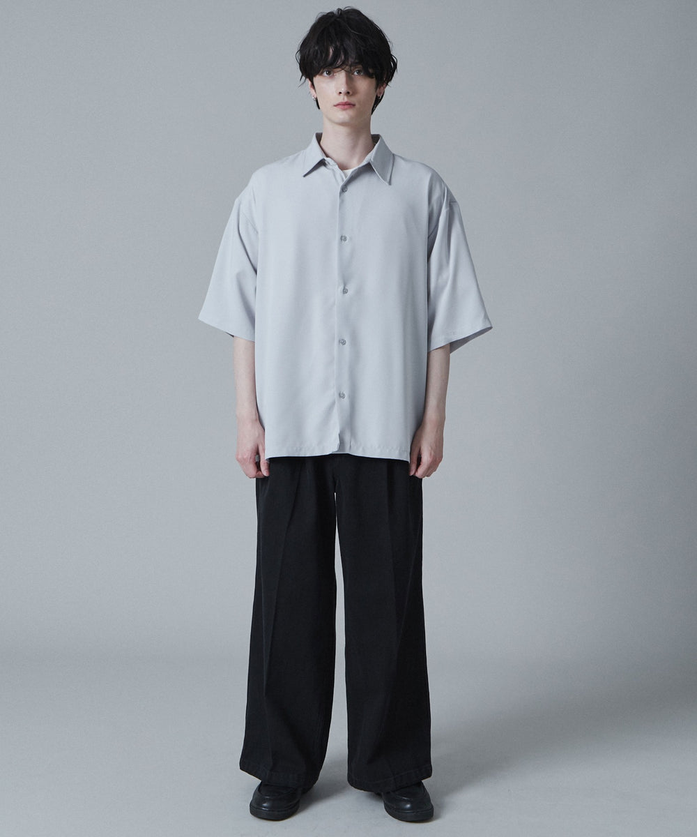 Lグレー　モデル:180cm L着用