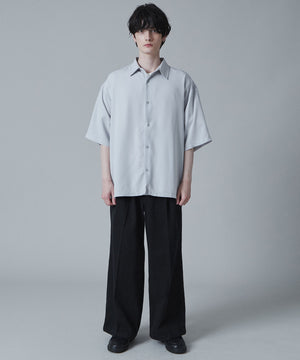 Lグレー　モデル:180cm L着用