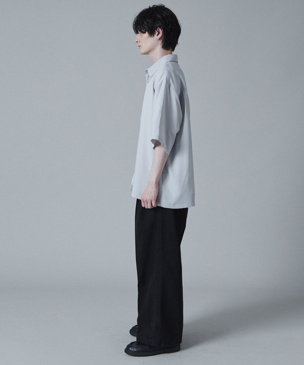 Lグレー　モデル:180cm L着用