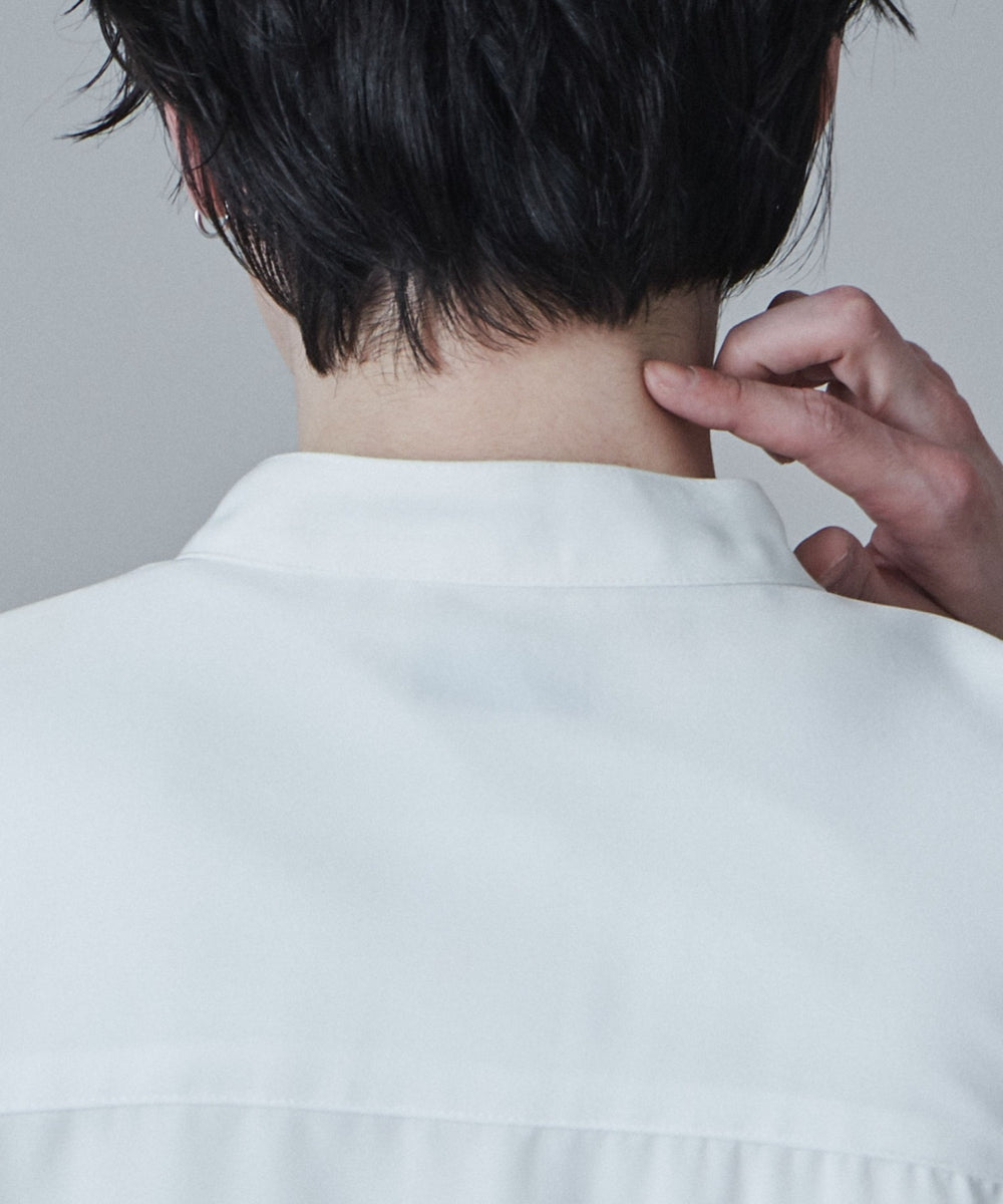 ホワイト  モデル:180cm L着用