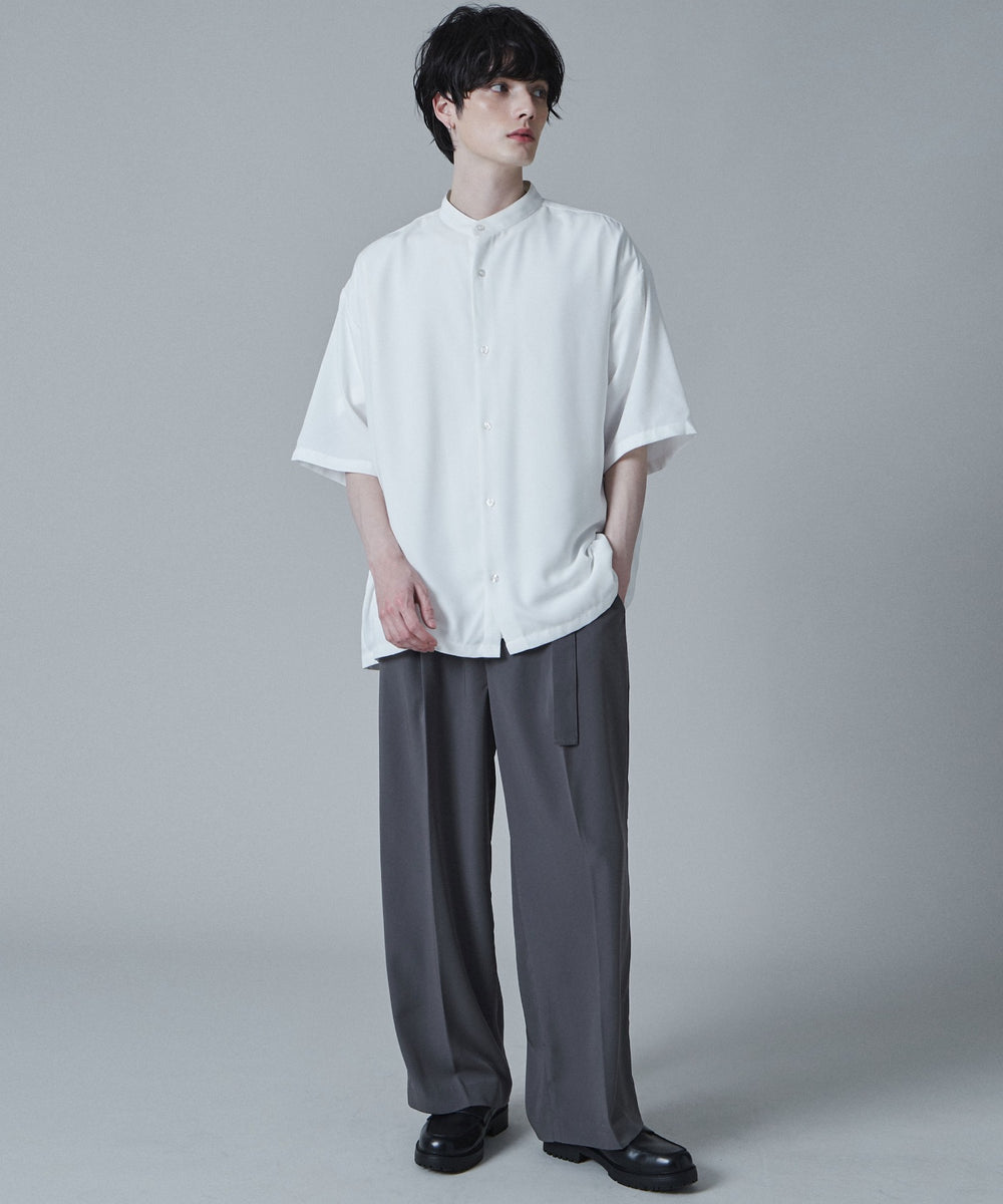 ホワイト  モデル:180cm L着用