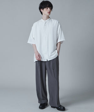 ホワイト  モデル:180cm L着用