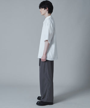 ホワイト  モデル:180cm L着用