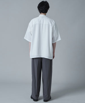 ホワイト  モデル:180cm L着用