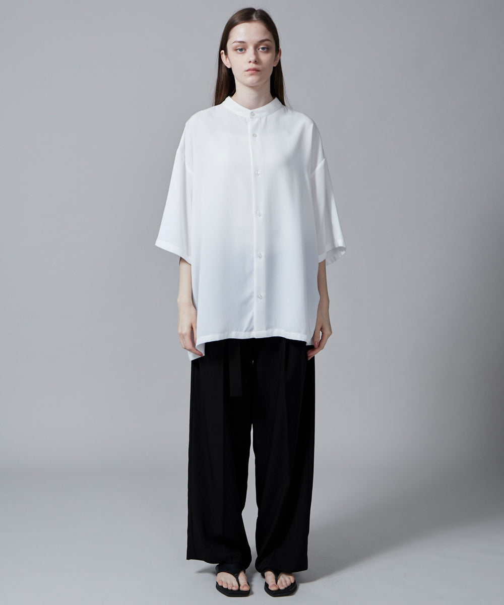 ホワイト モデル：173cm L着用