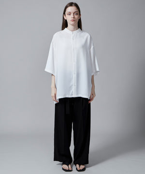 ホワイト モデル：173cm L着用