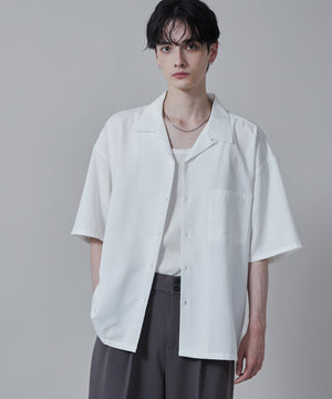 ホワイト モデル：180cm L着用