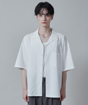 ホワイト モデル：180cm L着用