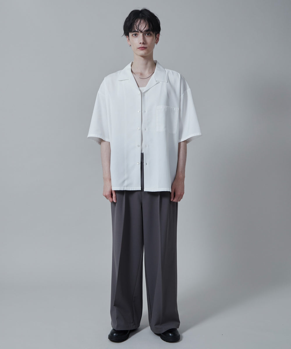 ホワイト モデル：180cm L着用