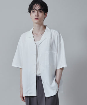 ホワイト モデル：180cm L着用