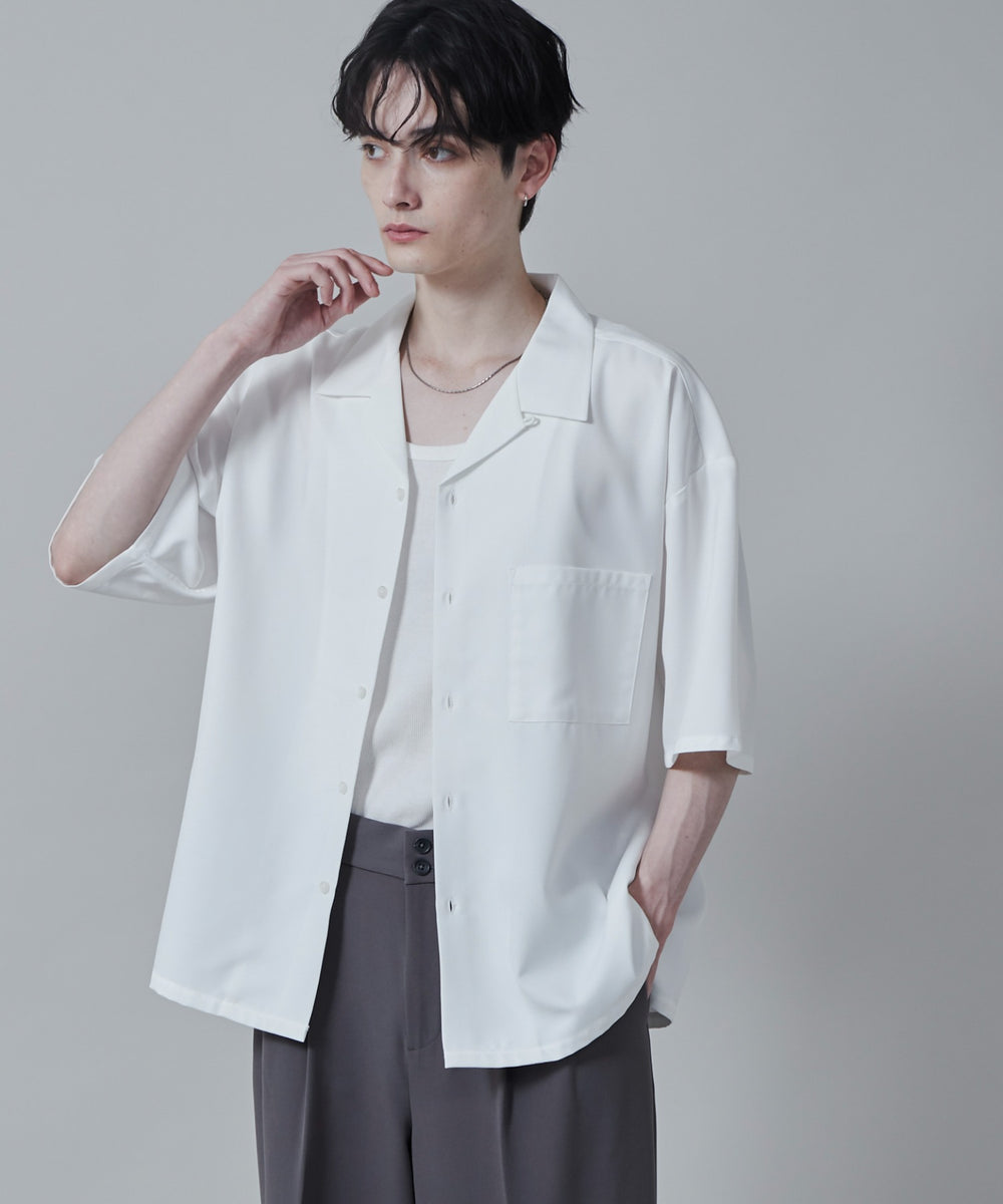 ホワイト モデル：180cm L着用