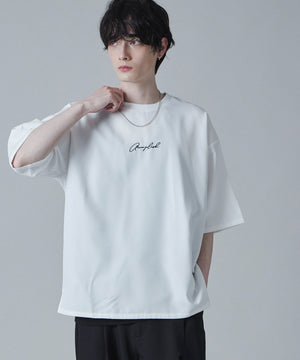 ホワイト モデル：180cm L着用