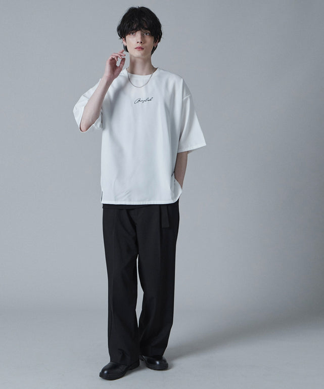 ホワイト モデル：180cm L着用