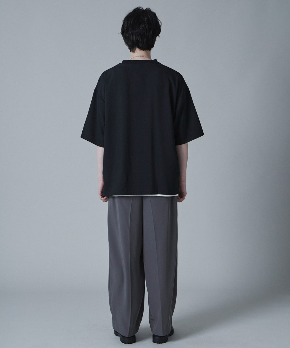 ブラック モデル：180cm L着用