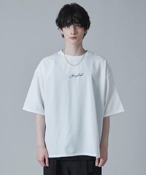 ホワイト モデル：180cm L着用